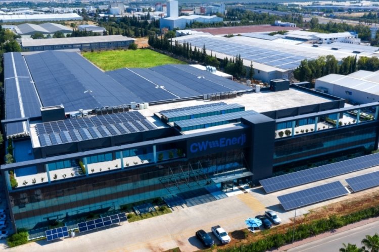 CW Enerji ile Sunteks Dokuma'dan 7500 kWe kapasiteli GES s&ouml;zleşmesi imzalandı