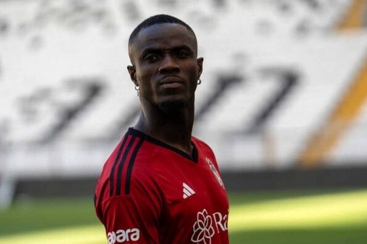 Beşiktaş'ta Eric Bailly'den k&ouml;t&uuml; haber! İlk ma&ccedil;ını tamamlayamadı