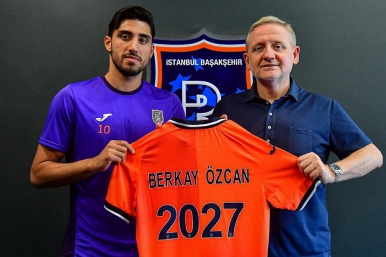 Başakşehir, Berkay &Ouml;zcan'ın s&ouml;zleşmesini 2027'ye kadar devam dedi