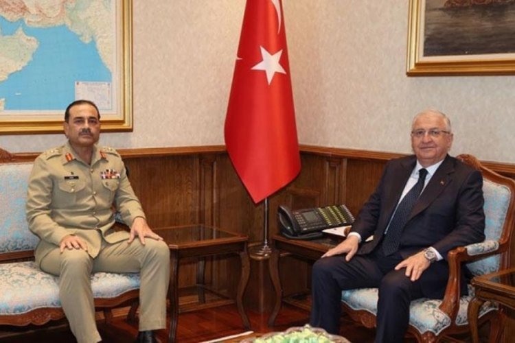 Bakan G&uuml;ler, Syed Asım Munir'i kabul etti