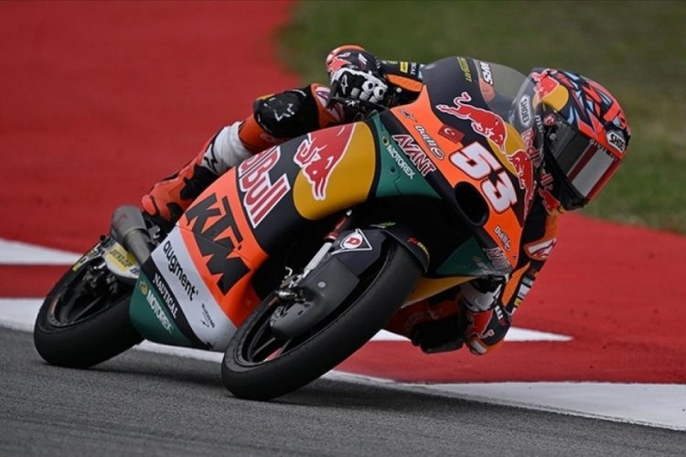 Milli motosiklet&ccedil;i Deniz &Ouml;nc&uuml; yeni sezonda Moto2'de yarışacak