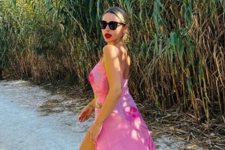 Hadise'nin elbisesinin fiyatı dudak u&ccedil;uklattı