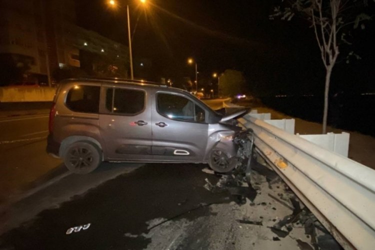 Kocaeli'de feci kaza: 19 yaşındaki gen&ccedil; s&uuml;r&uuml;c&uuml; yaşamını yitirdi