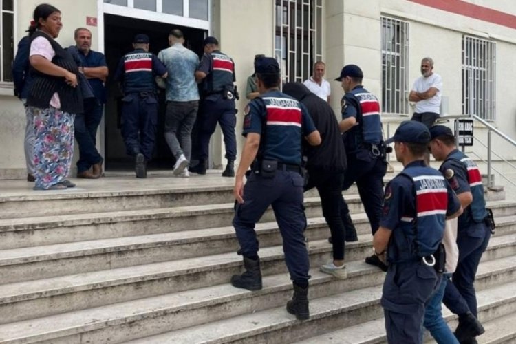 Edirne'de b&uuml;y&uuml;k g&ouml;&ccedil;men operasyonu