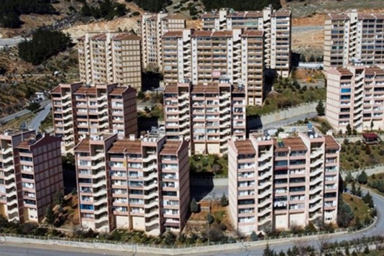 Mersin'de depremzedeleri "kiralık ev" vaadiyle dolandırdılar!