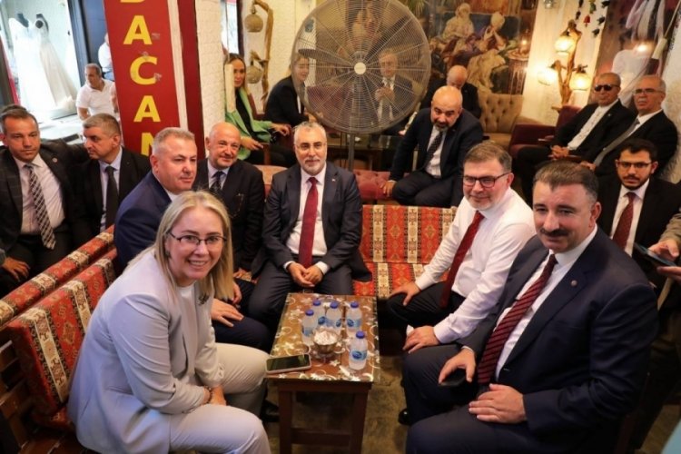 Bakan Işıkhan: Her değişim sancılıdır ve kolay değildir