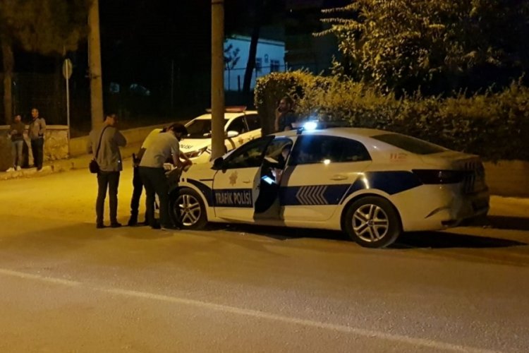 Bursa'da otomobilin &ccedil;arptığı motosikletin s&uuml;r&uuml;c&uuml;s&uuml; hayatını kaybetti