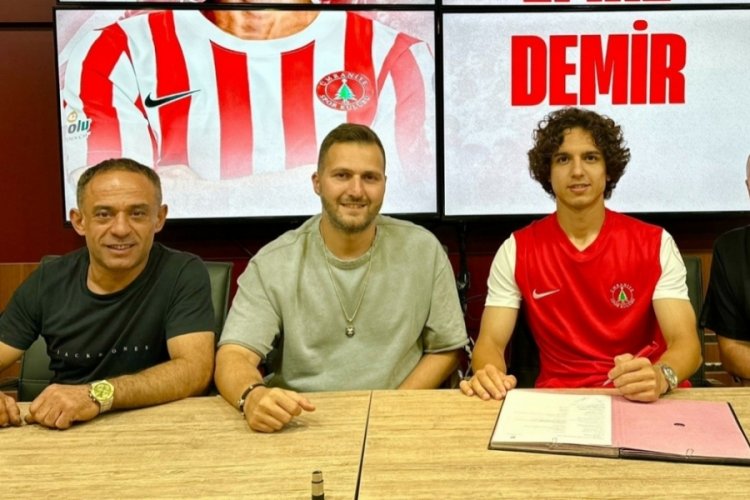 Fenerbah&ccedil;e, Emre Demir'i &Uuml;mraniyespor'a kiralandığını a&ccedil;ıkladı