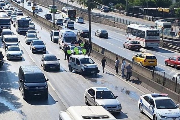 Kocaeli'de g&ouml;reve giden polis ekipleri kaza yaptı!