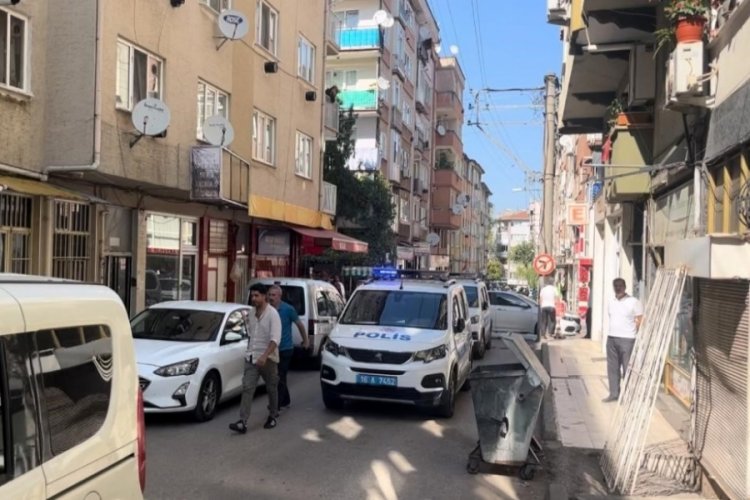 Bursa'da kıskan&ccedil;lık dehşetinde &ccedil;iftin cenazesi adli tıbba kaldırıldı