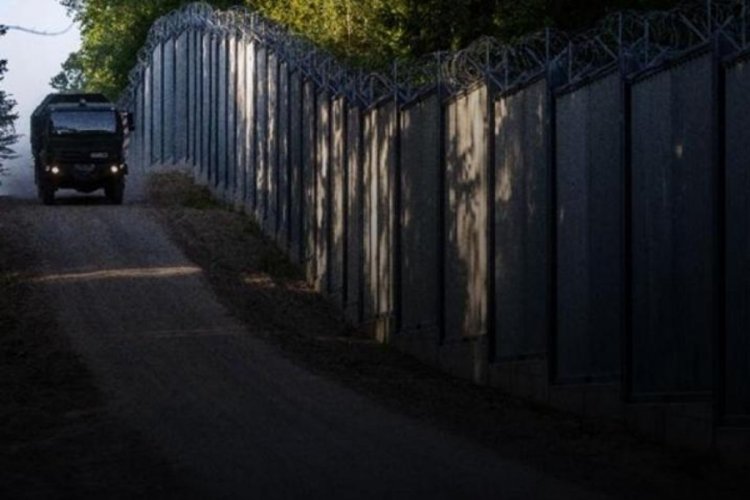 Polonya'da Rusya'ya kayıtlı ara&ccedil;ların &uuml;lkeye girişi yasaklandı