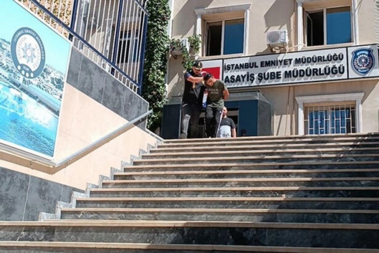 İstanbul'da muhasebecinin bankadan &ccedil;ektiği 250 bin dolar otomobilinden &ccedil;alındı