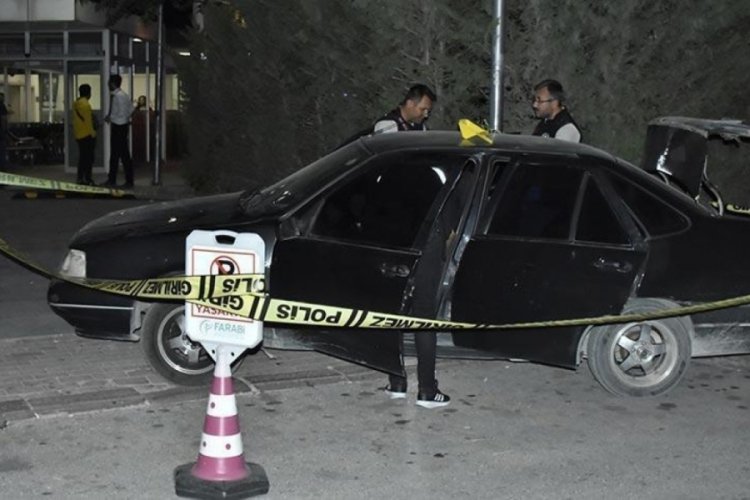 Konya'da silahlı saldırıya uğradı, aracıyla hastaneye gitti.
