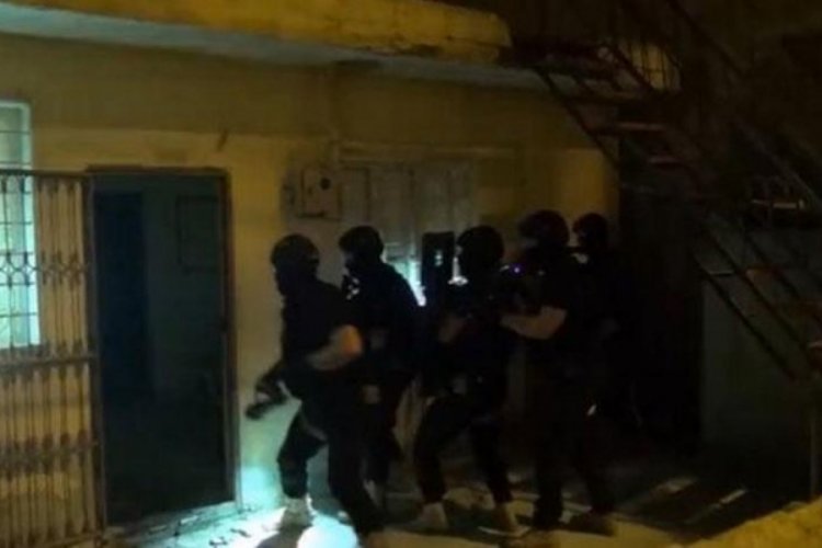 Adana'da 17 DEAŞ'lı ter&ouml;rist yakalandı