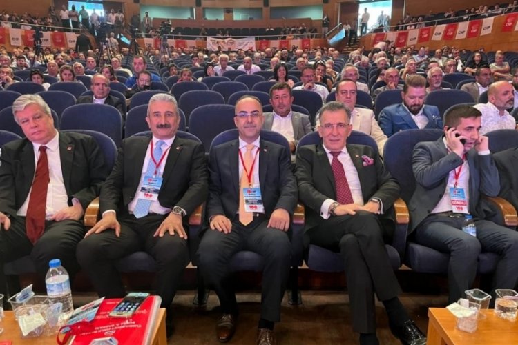CHP Bursa İl Kongresi'nde İl Başkan adayları konuştu