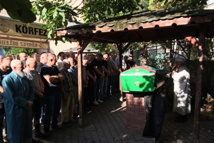 Kocaeli'de anne ile kızı 2 saat arayla hayatını kaybetti