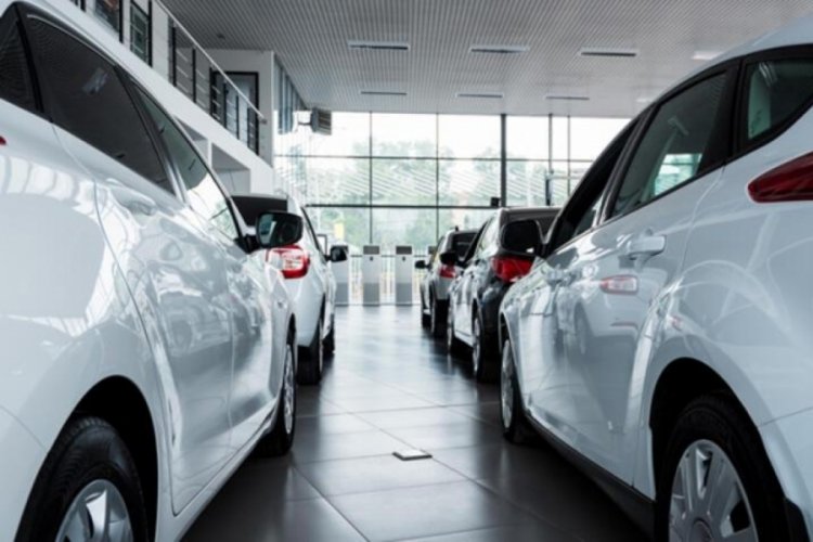 Otomotiv sekt&ouml;r&uuml; kredi kanallarının kısılmasından şik&acirc;yet&ccedil;i