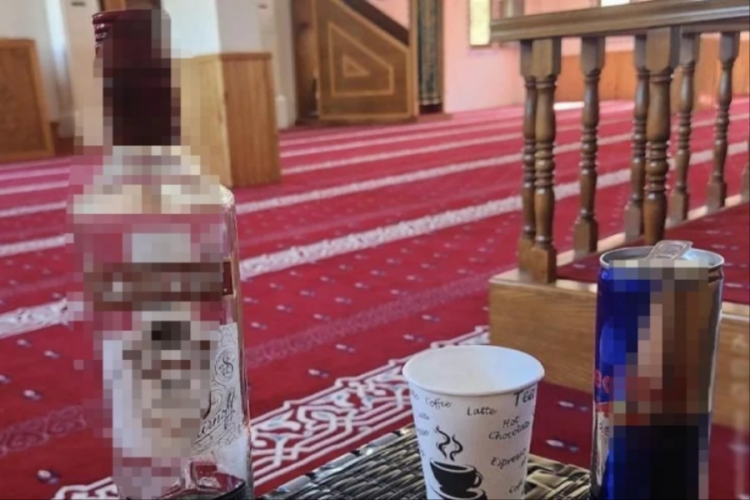 Camide alkol kullanıp, paylaşan şahsın ifadesi ortaya &ccedil;ıktı!