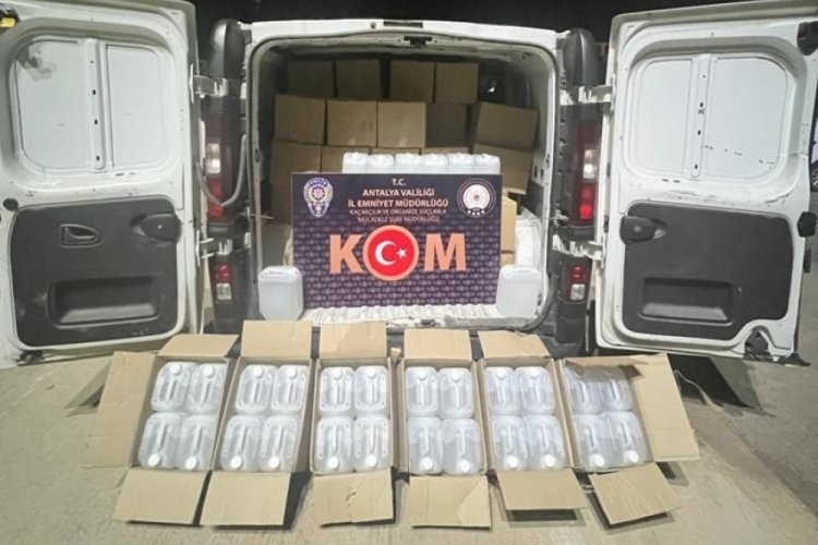 Antalya'da 2 bin 540 litre sahte alkol ele ge&ccedil;irildi, 5 ş&uuml;pheliye işlem yapıldı!