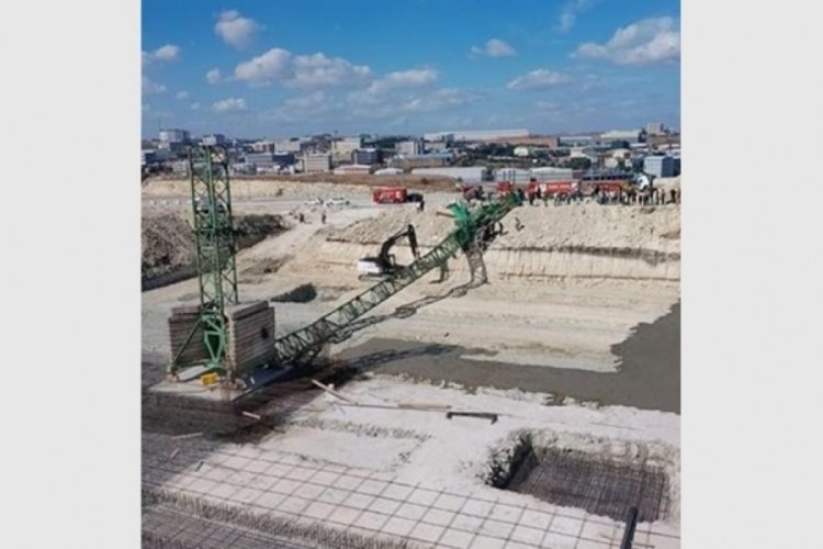 İstanbu'da sanayi sitesi inşaatında vin&ccedil; devrildi!