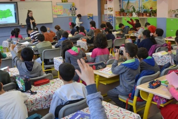 Eğitim-İş Bursa Şube Başkanı Toy: 50'ye yakın sınıf mevcudu olan okullar var