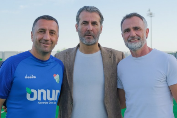 Bursaspor'un Teknik Menajeri Murat S&ouml;zkesen oldu