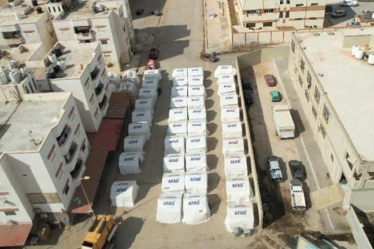 AFAD Libya'da sahra hastanesi kurdu