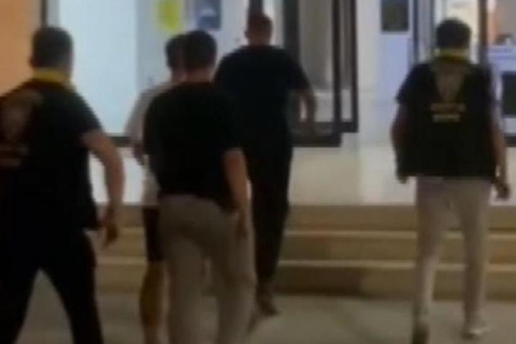 İstanbul'da havaya rastgele ateş eden şahıslar yakalandı
