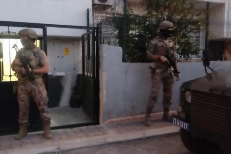 Mersin'de organize su&ccedil; &ouml;rg&uuml;t&uuml;ne operasyon! 17 yakalama kararı