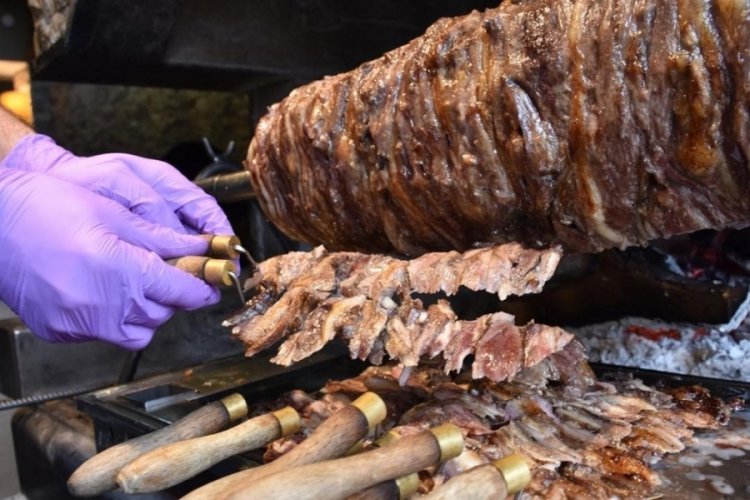 Erzurumluya bile yemesi l&uuml;ks oldu! Cağ kebabına y&uuml;zde 100 zam