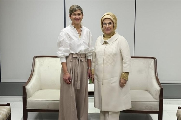 Emine Erdoğan, Kolombiya Cumhurbaşkanının eşi ile g&ouml;r&uuml;şt&uuml;