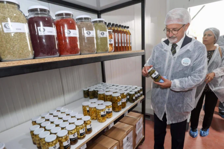 'Hasanağa Gıda Merkezi: Herkes İ&ccedil;in Kazan-Kazan' bildirisi 'İyi Uygulamalar Kitabı'nda' yayınlanacak