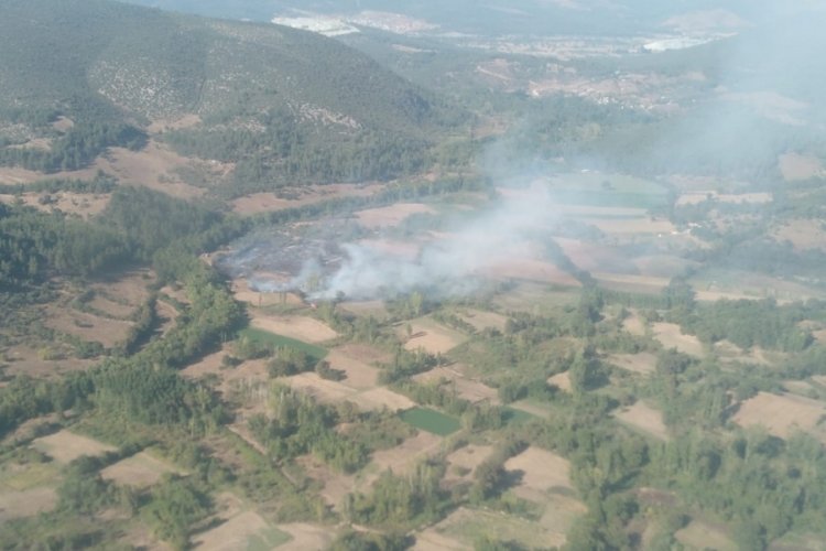 Bursa Orhaneli'de &ccedil;ıkan yangın kontrol altına alındı