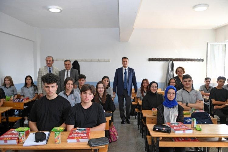 Mustafa D&uuml;ndar: Gen&ccedil;lerimiz ile tarihteki misyonumuza d&ouml;n&uuml;yoruz