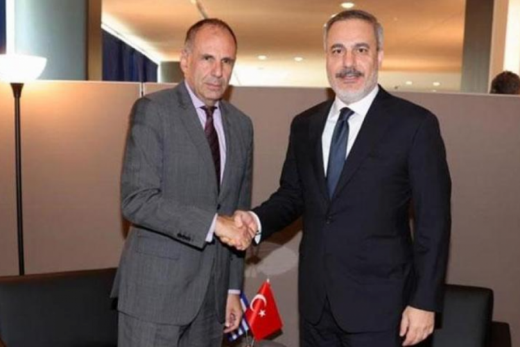 Bakan Fidan, Yunanistan Dışişleri Bakanı ile g&ouml;r&uuml;şt&uuml;
