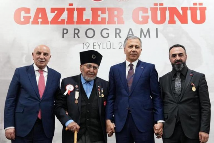 Bakan Ali Yerlikaya, gazilerle bir araya geldi