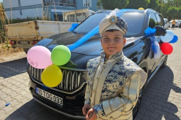 Balıkesir'de Togg s&uuml;nnet arabası oldu