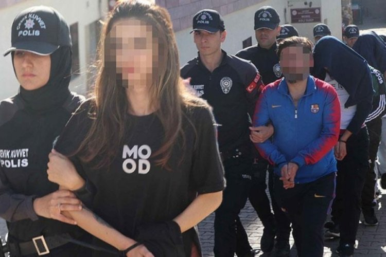 Kayseri'de uyuşturucu operasyonu! 1'i kadın 9 g&ouml;zaltı