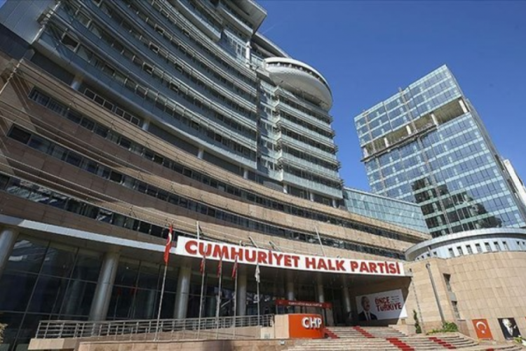 CHP'li il&ccedil;e başkanı Hayrettin Han&ccedil;ar kalbine yenildi