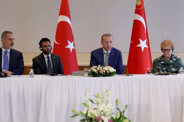 Cumhurbaşkanı Erdoğan'dan peş peşe kritik g&ouml;r&uuml;şmeler