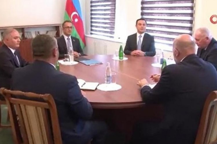 Azerbaycan'da g&ouml;r&uuml;şme başladı