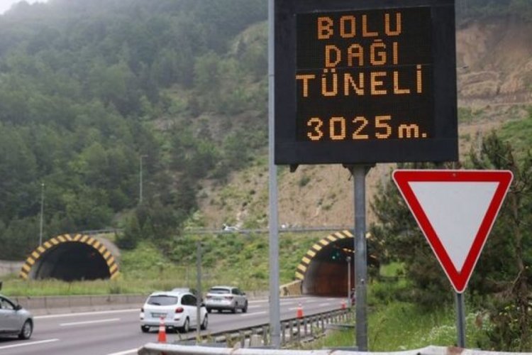 Anadolu Otoyolu'nun Bolu ge&ccedil;işinde 46 g&uuml;nl&uuml;k &ccedil;alışma