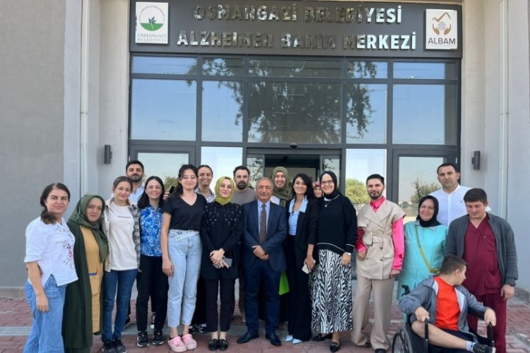 Bursa'da Alzheimer hastaları i&ccedil;in anlamlı etkinlik