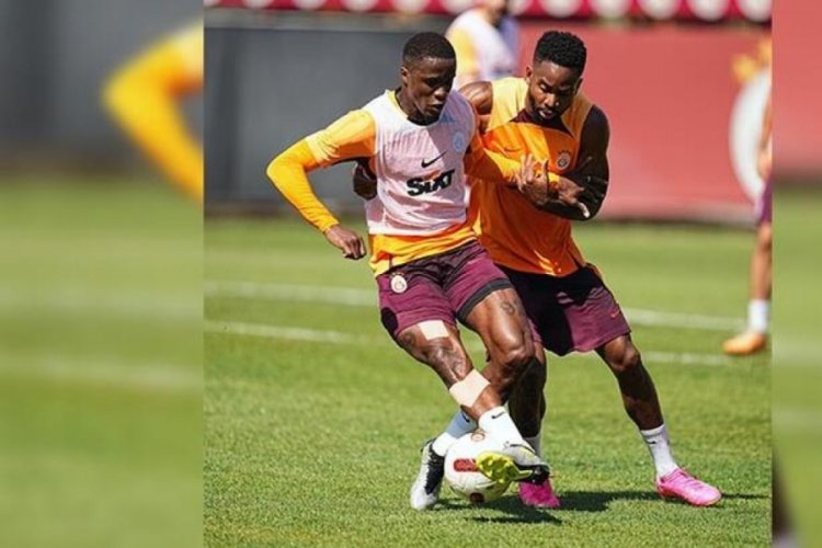 Galatasaray, Başakşehir ma&ccedil;ının hazırlıklarına ara vermeden başladı