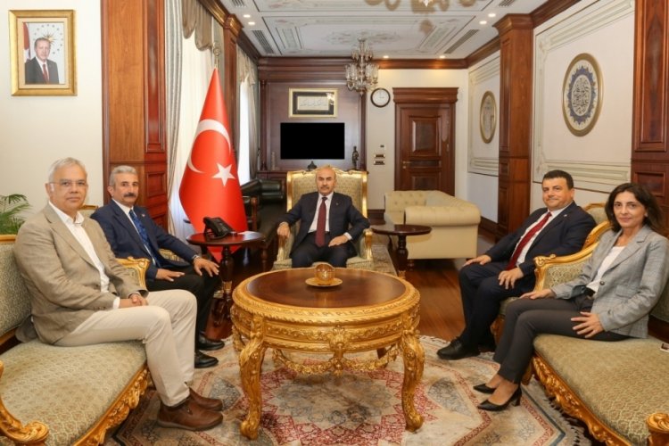 Pala, &Ouml;zt&uuml;rk, Kayışoğlu ve Yeşiltaş Bursa Valisi Demirtaş'a ziyarette bulundu