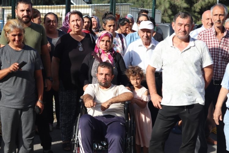 İzmir'deki konteyner kentin kapanma kararına tepki!