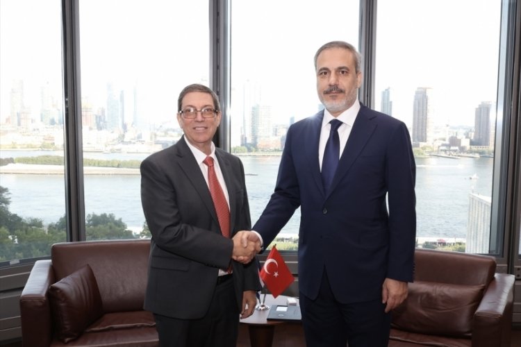 Bakan Fidan'ın diploması trafiği