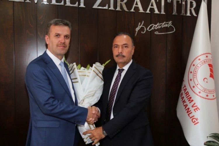 Acar, Ayg&uuml;l'den g&ouml;revi devraldı