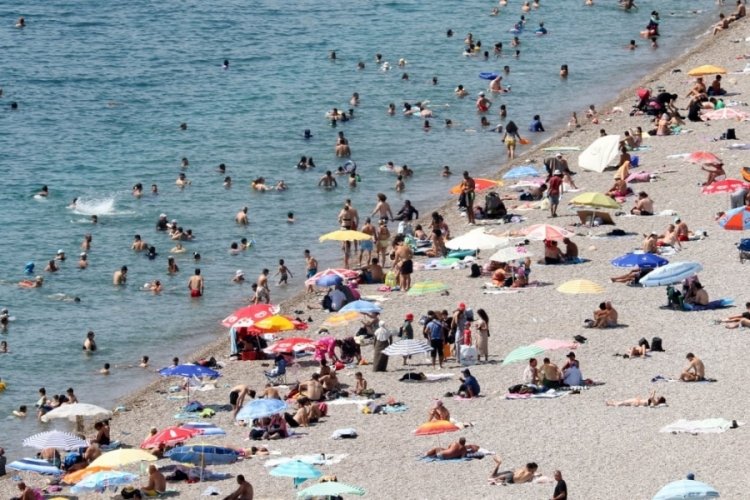 Bakanlık g&uuml;ncel verileri a&ccedil;ıkladı: Turizmde t&uuml;m zamanların rekoru