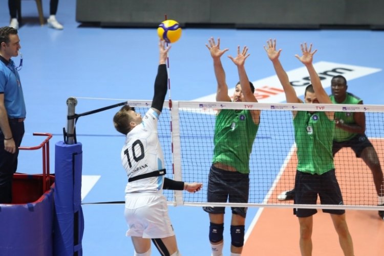 TSYD Bursa Voleybol Turnuvası'nda ikinci g&uuml;n tamamlandı